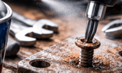 ネジが固くて回らないときはどうする？初心者でもできる安全な緩め方と工具選び