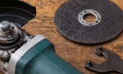 グラインダーの砥石が外れない！実際に困って分かった原因と解決法